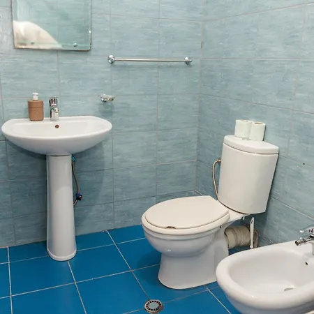 Urban Hideaway * Tiran